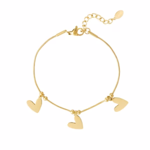 Glad armbandje gold plated met drie hartjes bedels