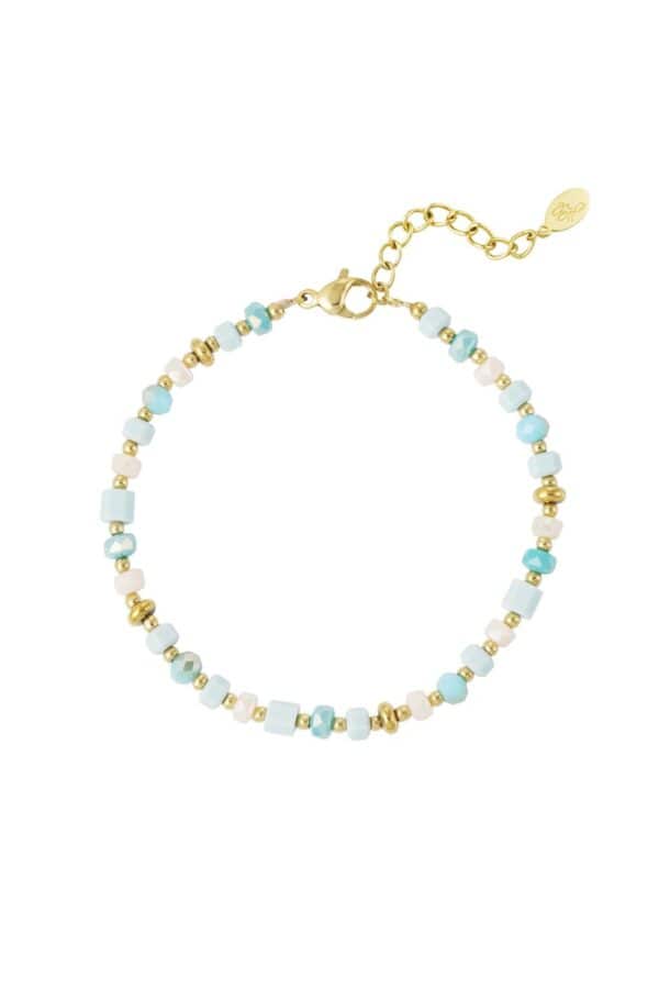 Kralenarmbandje met blauwe, gouden kralen
