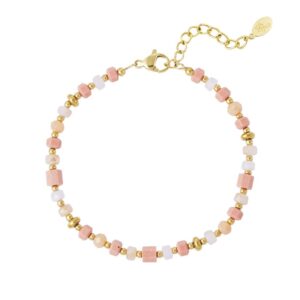 Kralenarmbandje met roze, gouden kralen