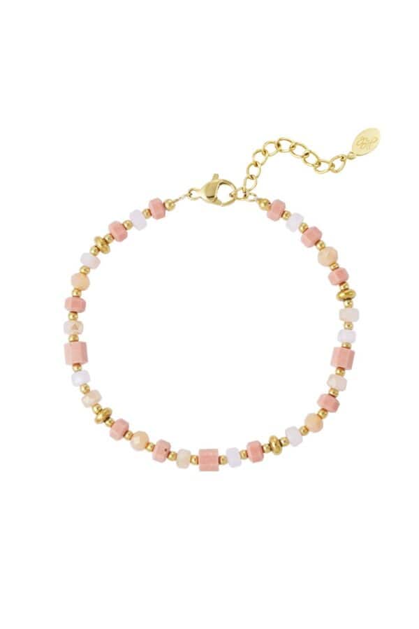 Kralenarmbandje met roze, gouden kralen